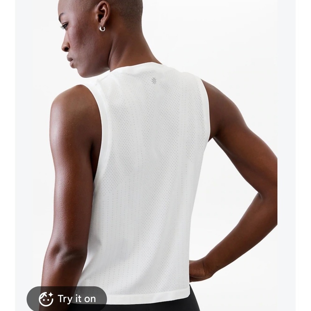 Athleta In Motion Tank Top White Seamless Pointelle Mesh Training Yoga Small